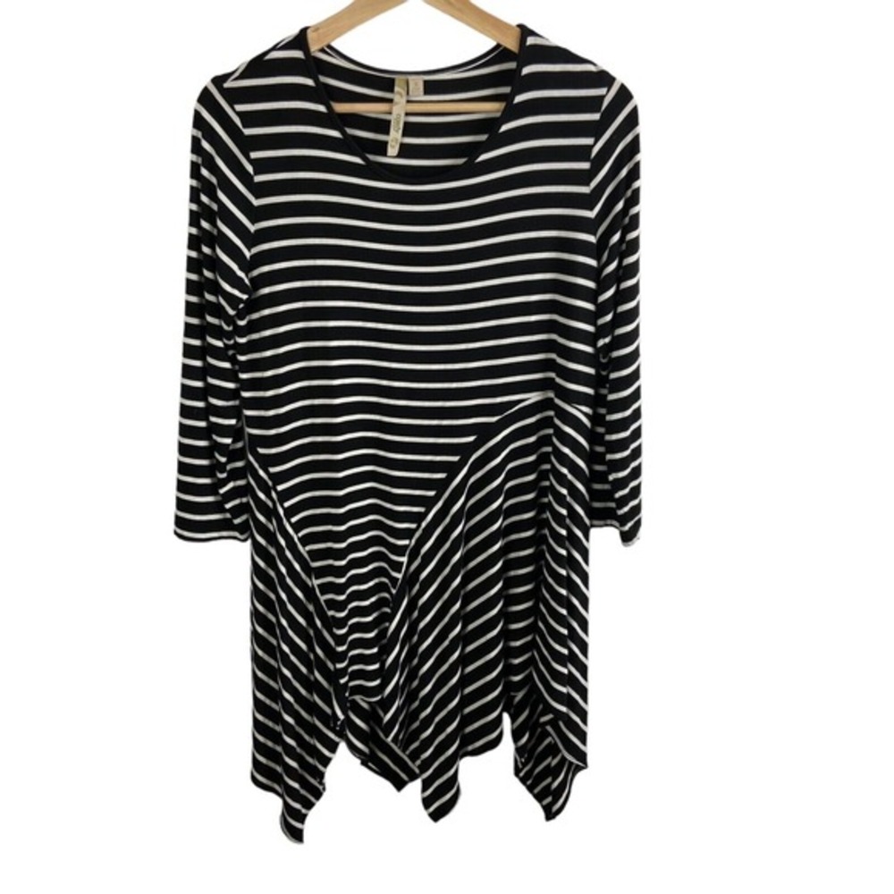 Comfy USA Tunic Women's‎ Small Black Shirt long sleeve light soft striped casual